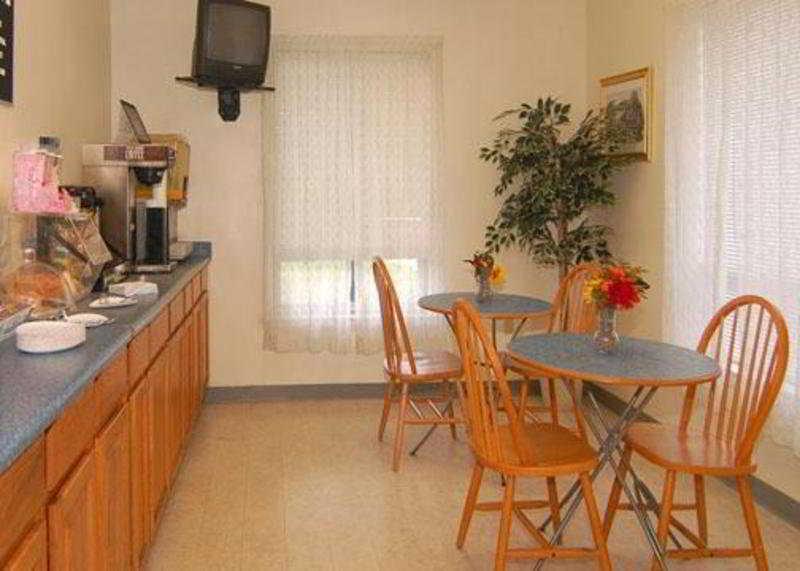 Rodeway Inn Woodbridge Restaurant foto
